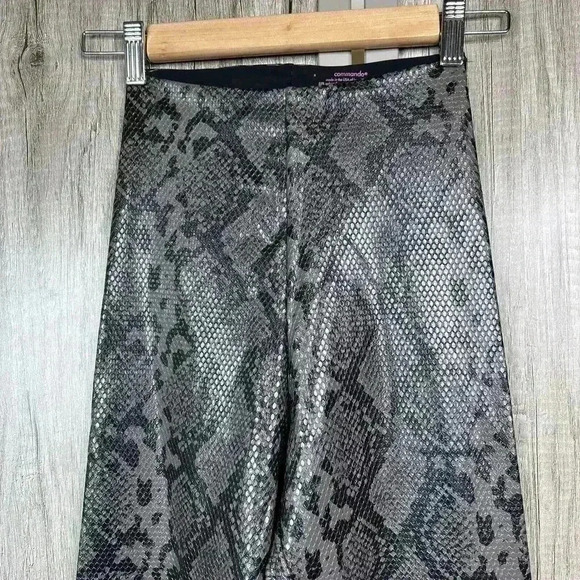 Commando Leggings Snake Skin Faux Leather High Waist Shaping Sz S - Picture 2 of 8